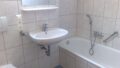 Bad mit Badewanne